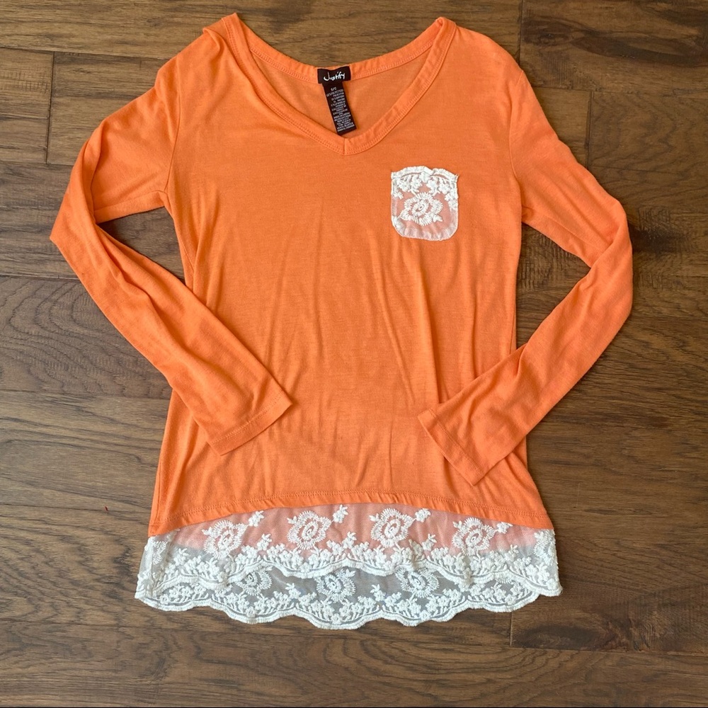 ✴️FREE W/ PURCHASE Coral Long Sleeve Shirt